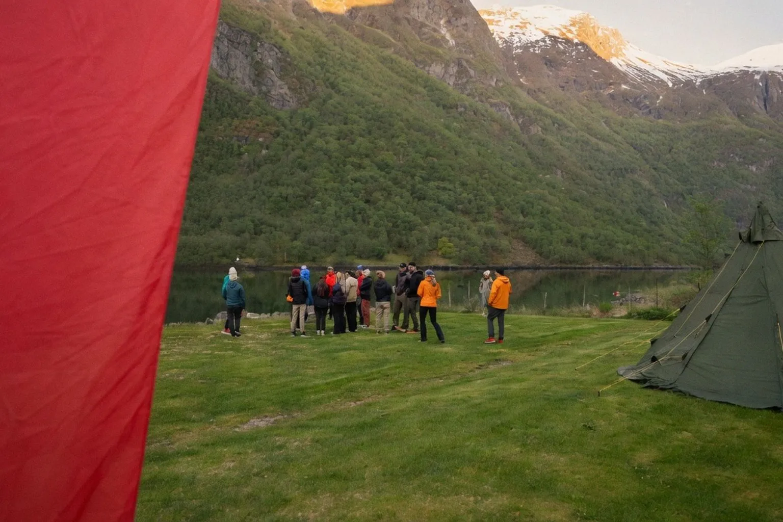 Norwegen-Urlaub: Wie Sie Ferienhaus und Outdoor-Aktivitäten effizient kombinieren