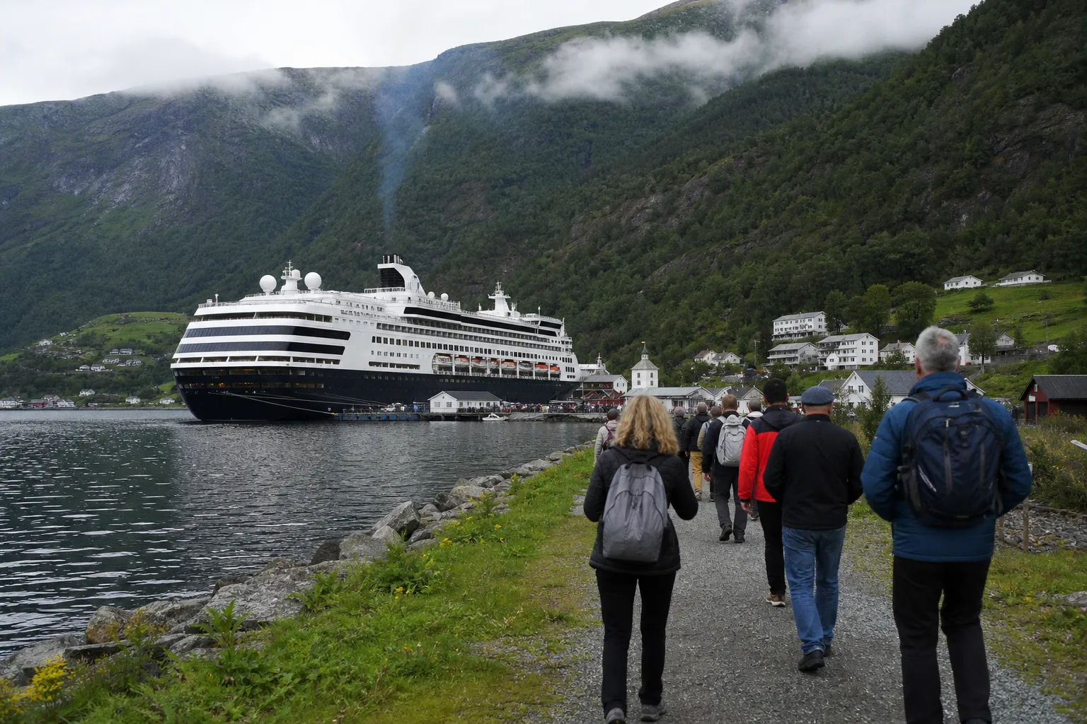 Norwegens Tourismusboom: Warum US-Reisende jetzt Fjord-Unterkünfte früher buchen müssen