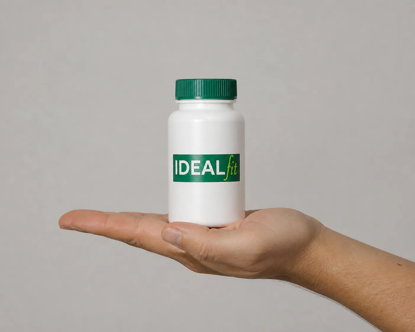 IdealFit Low — Verpackung in der Hand
