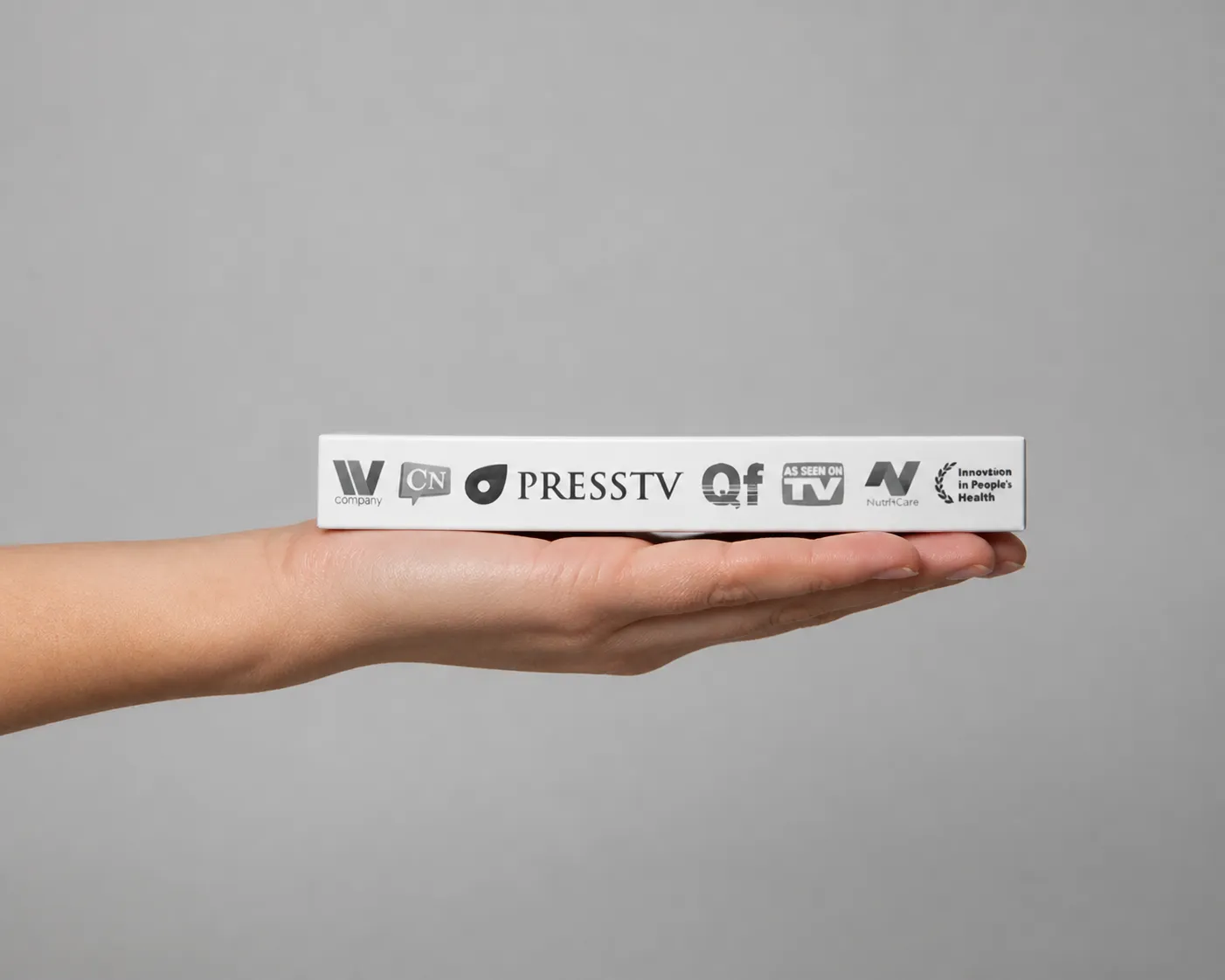 Aurivit — Verpackung in der Hand