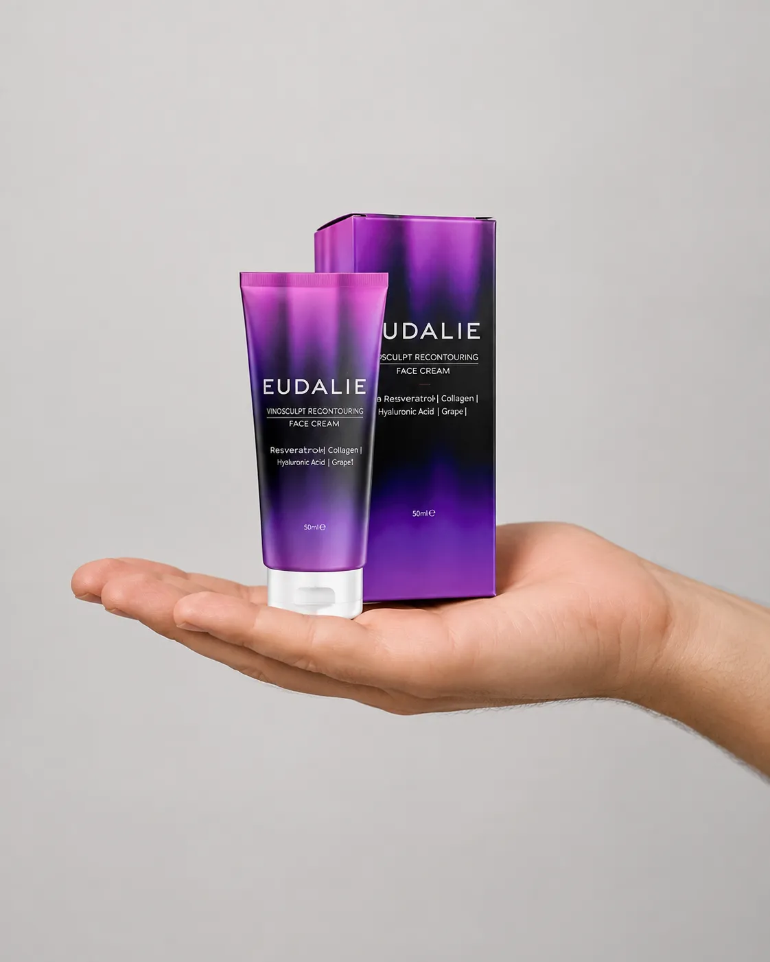 Eudalie — Verpackung in der Hand
